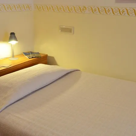 Hotel Serena-3